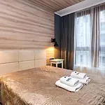 Maya's 24 - Hollywood * Gdańsk