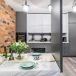 Maya's 24 - Hollywood Gdańsk