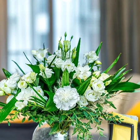 Hotel Maya's Flats & 24 - Hollywood