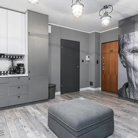 Maya's Flats & 24 - Hollywood Hotel Gdańsk